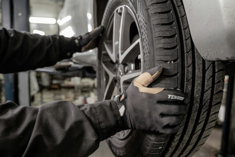 How to Choose the Right Mechanic for Long-Term Vehicle Care
